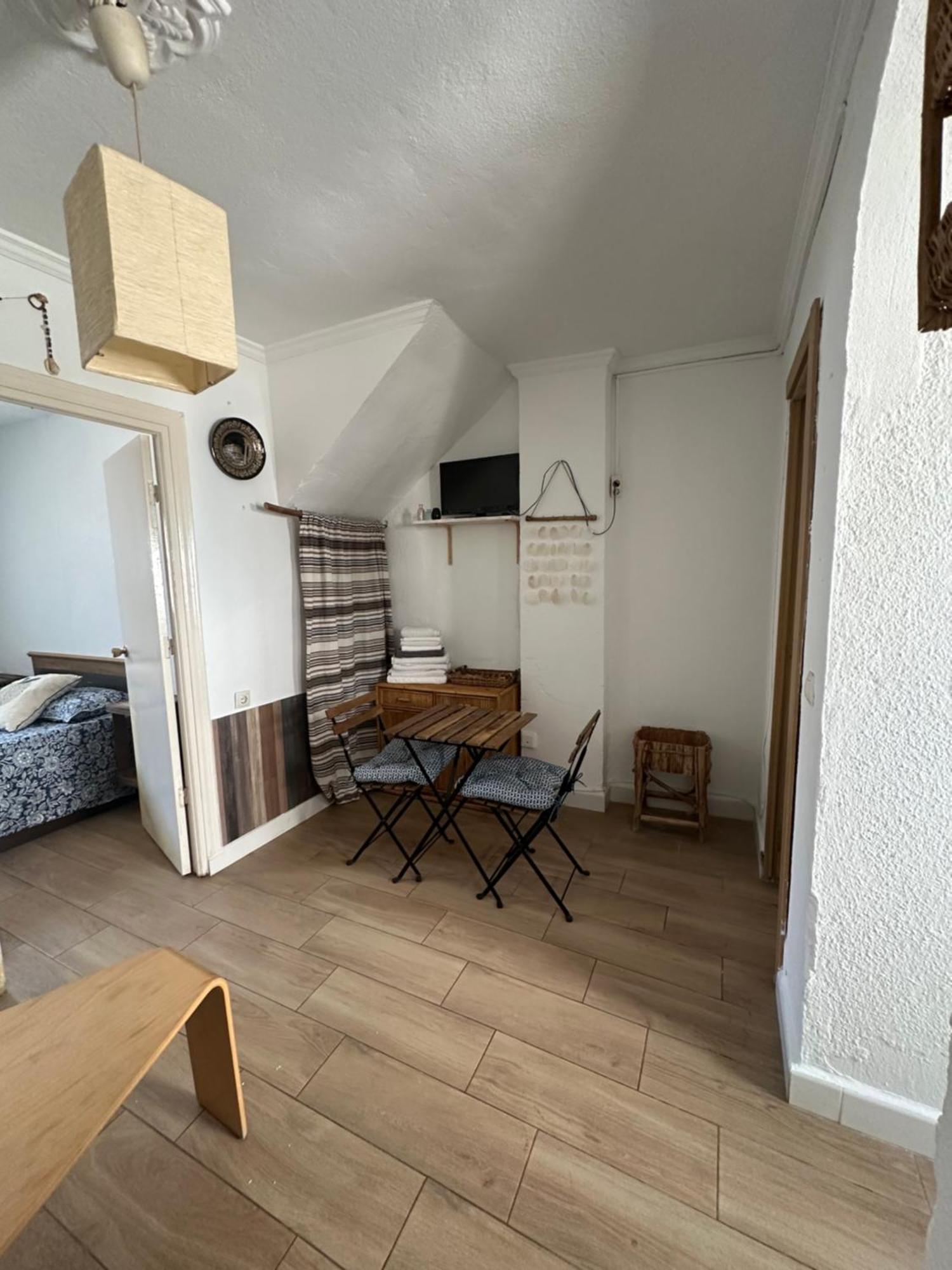 Apartamentos Masbambu Малага Экстерьер фото